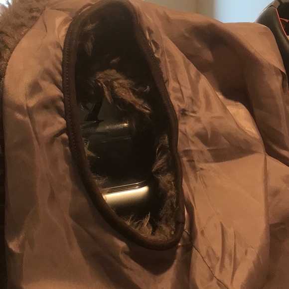 Vest size L. Brown / Tan color - Picture 8 of 8